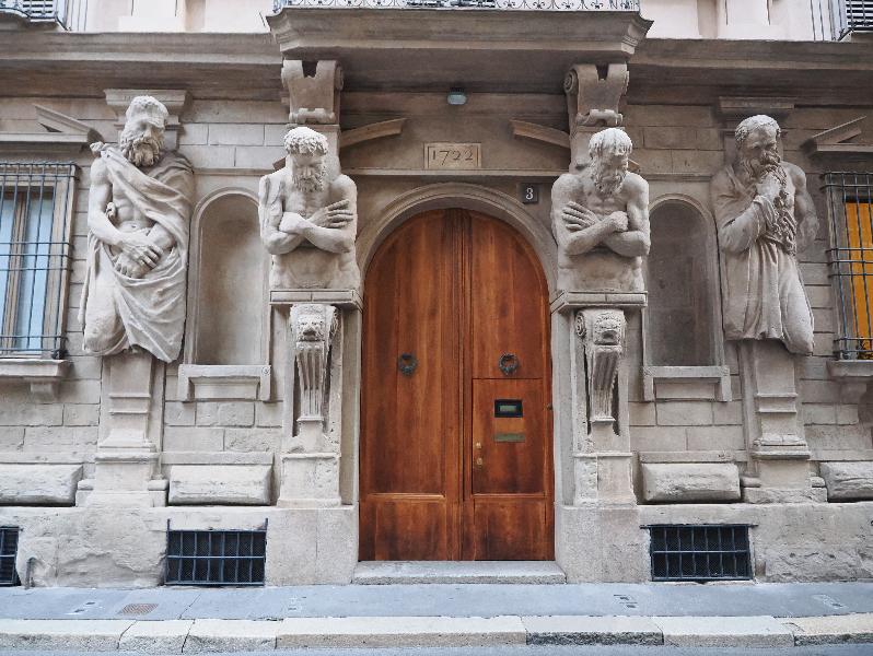Milan, Italy: Casa degli Omenoni: telamon (ca. 1565, Antonio Abondio)