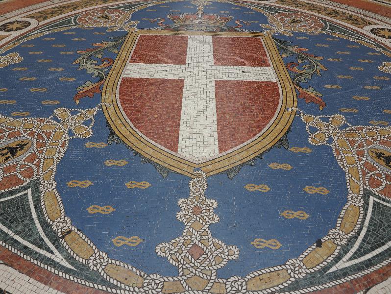 Milan, Italy: Galleria Vittorio Emanuele II: House of Savoy coat of arms