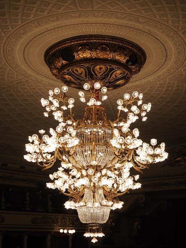Milan, Italy: Teatro alla Scala: chandelier