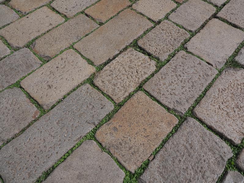 Milan, Italy: Piazza Pio XI: pavement