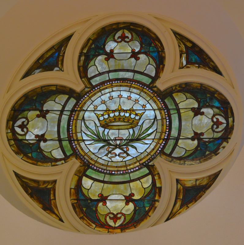 Reed Memorial Window:  ornamental window