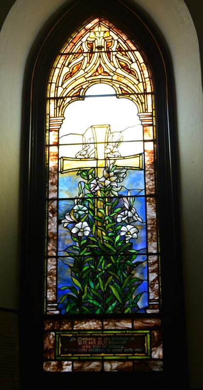 Thweatt Memorial Window:  ornamental