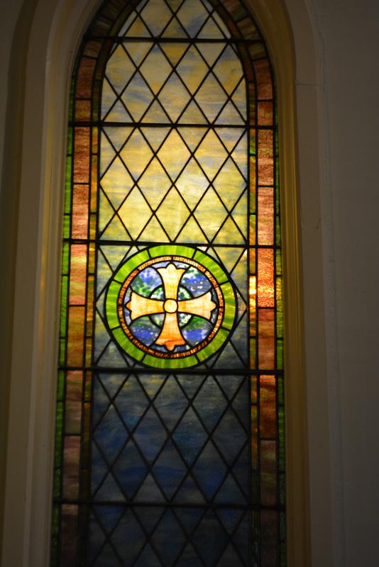 Brackenridge Memorial Window:  ornamental with Greek cross