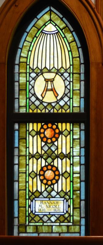 Nicoll Memorial Window:  ornamental