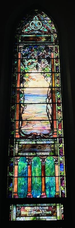 Hebard Memorial Window:  ornamental window