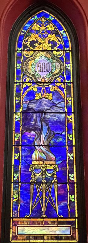 Class of 1900 Memorial Window:  ornamental