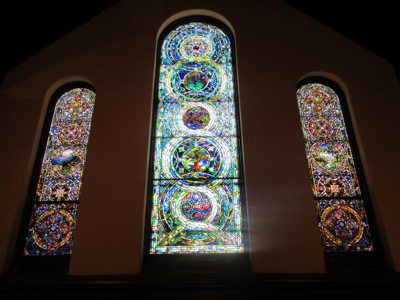 Eliot Memorial Window:  medallion