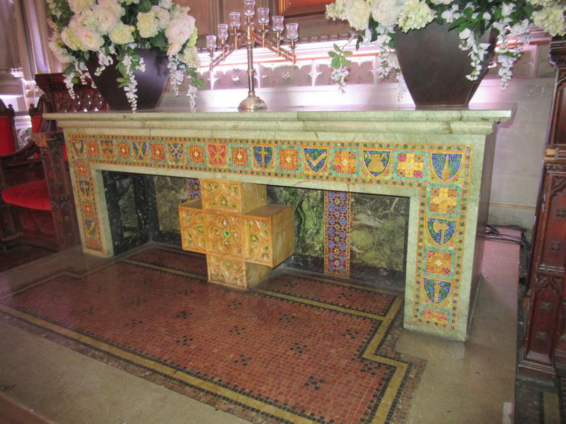 altar with mosaic