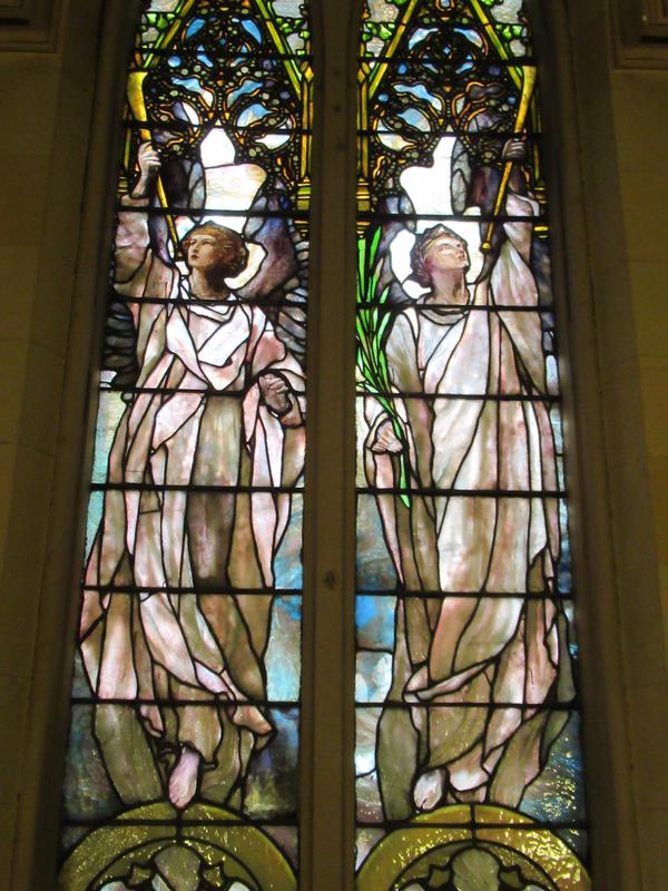 Frothingham Memorial Window:  two angels