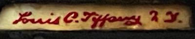 item signature has a photo