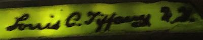 item signature has a photo