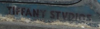 item signature has a photo
